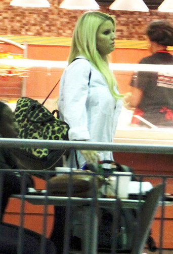  Jessica - New Orleans Airport - October 8, 2011