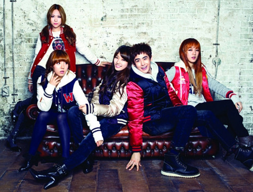  Miss A and Nickhun