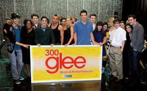  Oct 27: "GLEE" 300th Musical Performance Special Taping