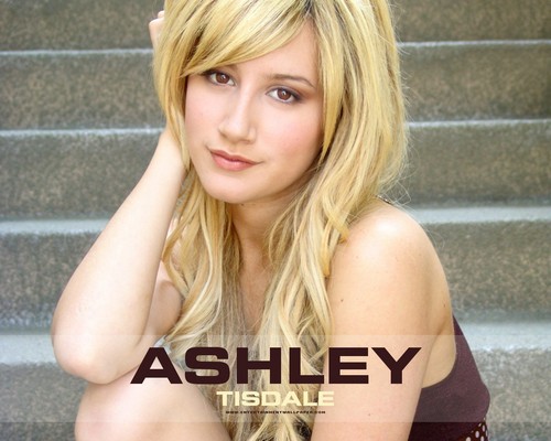  beautiful ashley tisdale♥