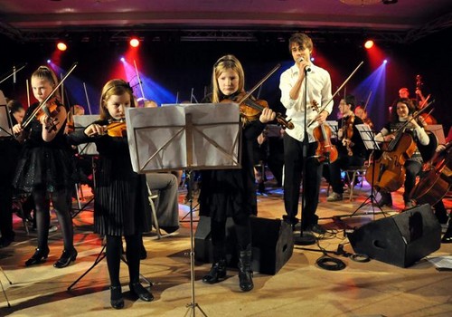  Alexander and young musicians from Prima موسیقی School! :)