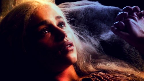Daenerys in 'The Kingsroad'