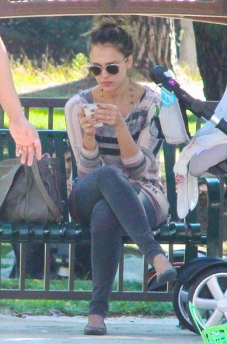 Jessica - At Coldwater Canyon Park in Beverly Hills - October 29, 2011