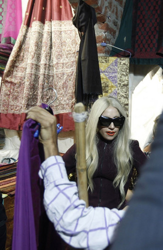  Lady Gaga at the Dilli Haat handicrafts market