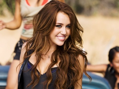  Miley! :]