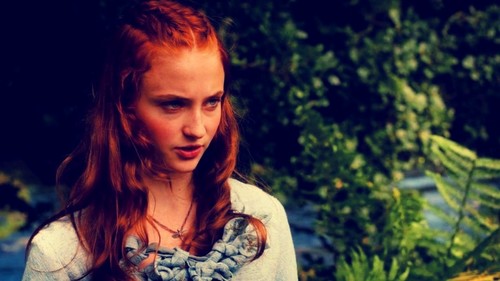  Sansa in 'The Kingsroad'