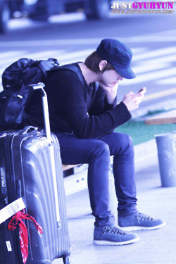  kyuhyun at airport comeback from spain