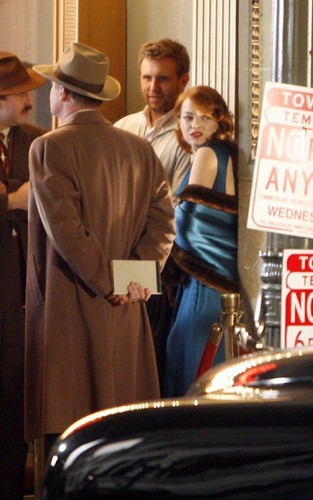  Emma Stone and Sean Penn on the set of "Gangster Squad" (November 2).