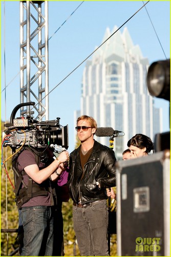  Ryan oison, gosling & Rooney Mara: 'Lawless' Set Pics!