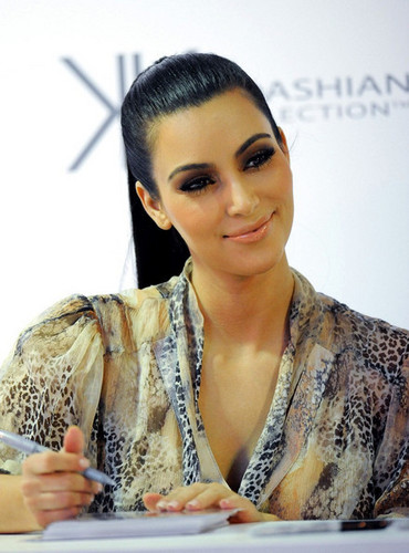  The Kardashians Promotes the "Kardashian Kollection"