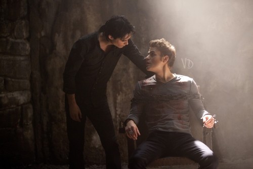  The Vampire Diaries - 3x08 Ordinary People (by vd-online.blog.cz)