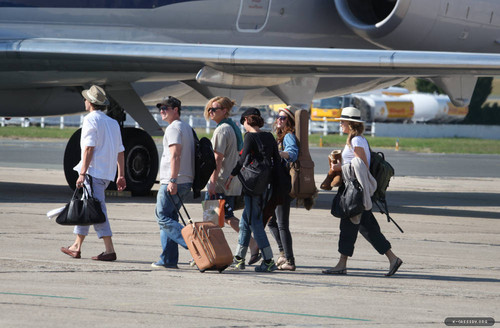  (Old Candid) 2010.06.24 - Leaving Paris On A Plane With Monte Carlo Co-Stars