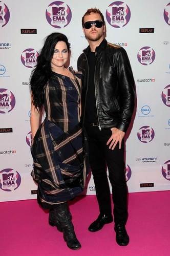  Amy Lee & Tim McCord @ the 2011 MTV EMAs