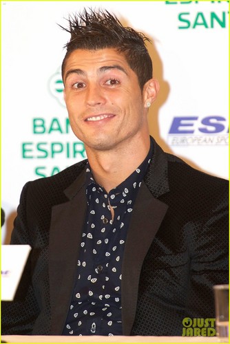  Cristiano Ronaldo Receives The 2011 Golden Shoe