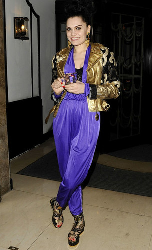  Harper's Bazaar Women Of the год Awards 2011