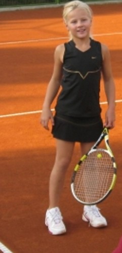  It is now mais sexy than Maria Sharapova!