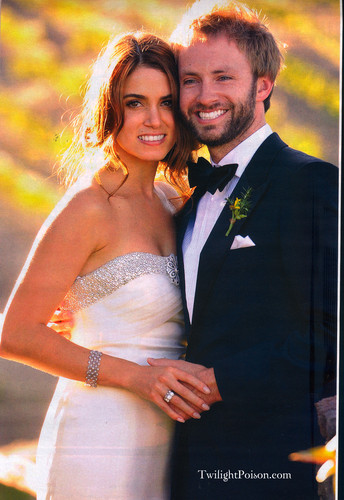  New Wedding pics in the November issue of 'Hola' magazine (Spain)