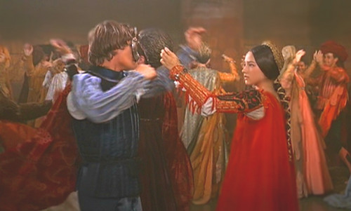  Romeo and Juliet Dancing (1968 Movie Version)