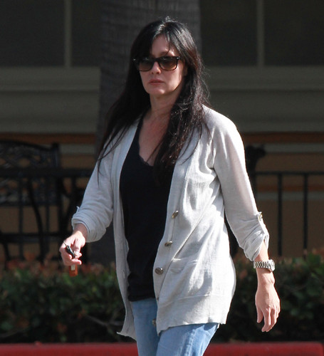  Shannen - Out and about, 2010