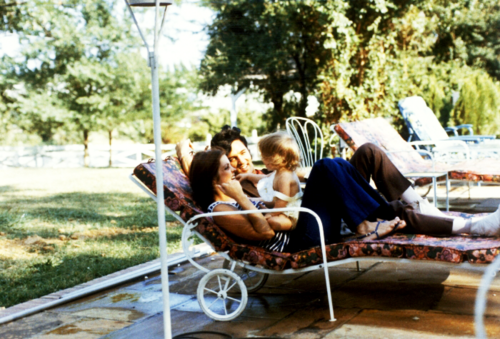  ☆ Elvis & Priscilla with Lisa Marie at Graceland
