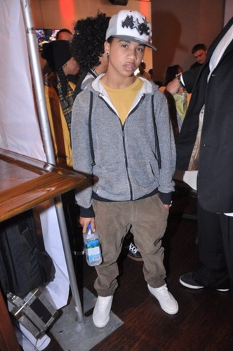  Roc's Swagg on 100