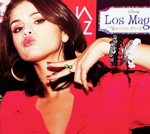  Selena...♥
