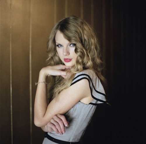  Taylor cepat, swift foto shoot for The Independent Newspaper