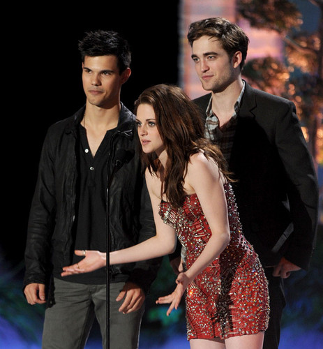  Twilight en los Premios 엠티비 Movie Awards 2011