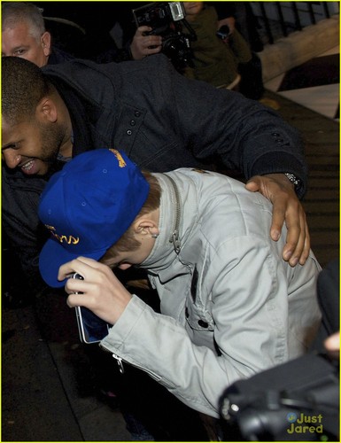  Justin Bieber: Out and About in Londres