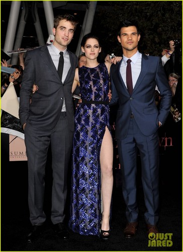  Kristen Stewart & Robert Pattinson: 'Twilight' Premiere Twosome!