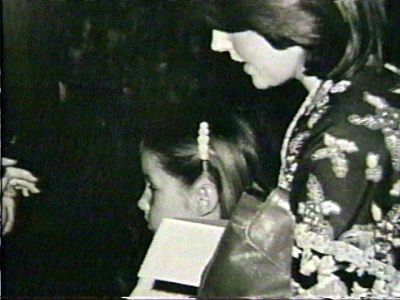 Lisa and Priscilla (1977 June)