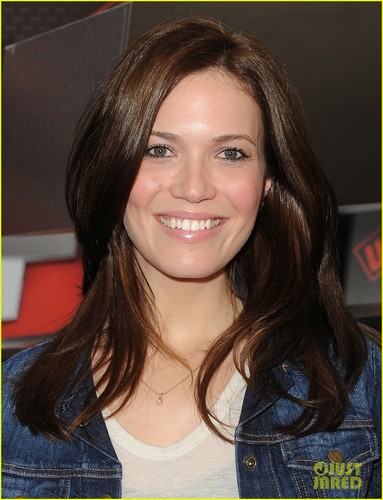  Mandy Moore: UFC on volpe Championship Match!