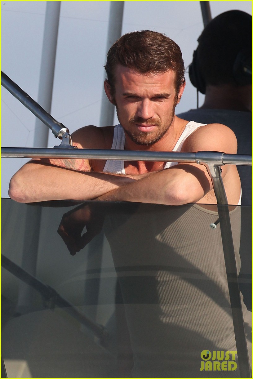 Anna Paquin & Cam Gigandet: 'Free Ride' Boat Time!