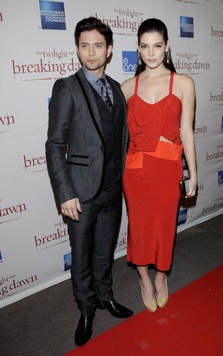  Ashley Greene and Jackson Rathbone at the premiere of "The Twilight Saga: Breaking Dawn Part 1"