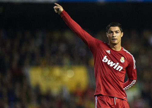  C. Ronaldo (Valencia - Real Madrid)