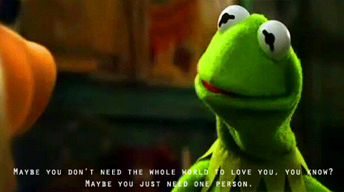  Miss Piggy and Kermit - The One wewe upendo