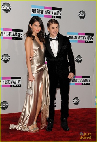  Selena Gomez & Justin Bieber: American música Awards 2011
