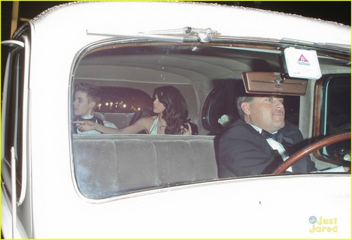  Selena Gomez & Justin Bieber's Rolls Royce Romance!