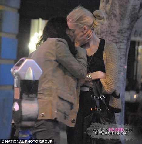  Sharing a kiss with Francesca Gregorini in LA (November 18th)