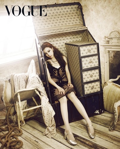  Tiffany - Vogue Magazine December Issue
