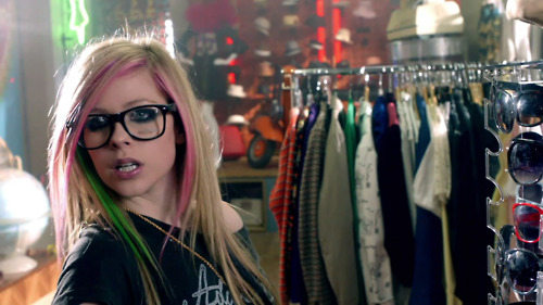 Avril - What The Hell. (Video Picture)