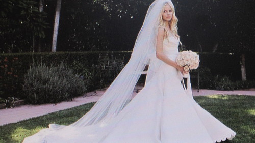  Avril at her wedding