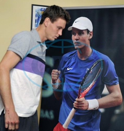  Berdych and his twin !