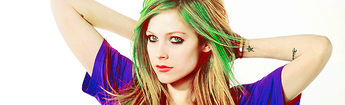  Lovely Avril achtergrond <3