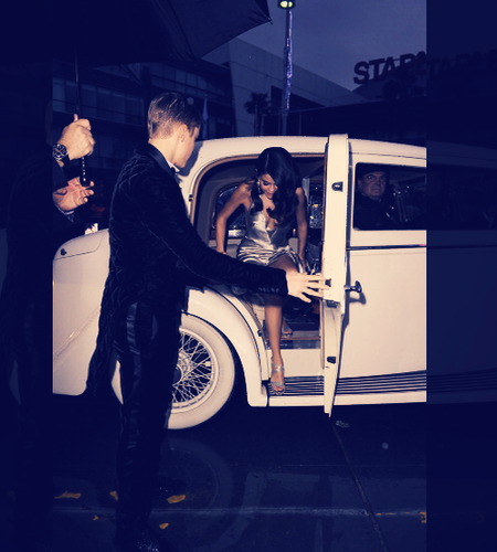  Selena an Justin at AMA