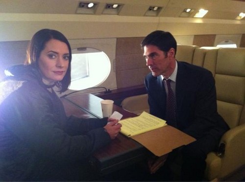  Thomas Gibson and Paget Brewster, 防弾少年団 pic of 7x12
