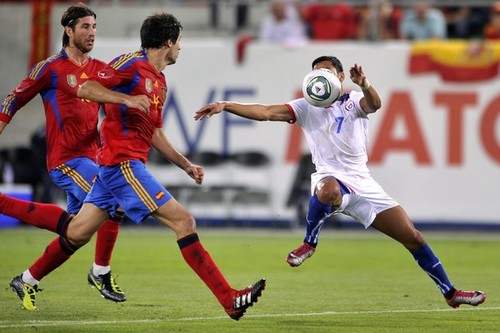  Alexis Sanchez - Spain (3) - Chile (2)