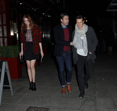  Matt Smith & Karen Gillan out and about in Londres 26/11/11