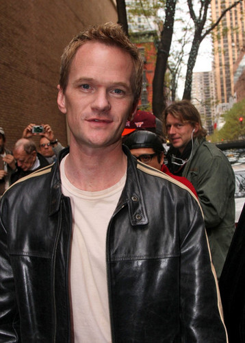  Neil Patrick Harris @ 'Live! with Kelly!'