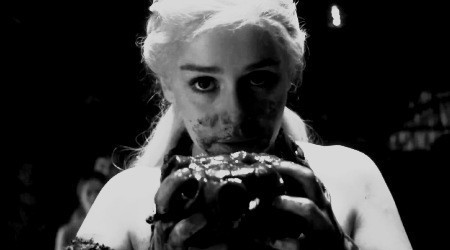  Daenerys in 1x06 'A Golden Crown'